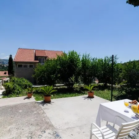 & Tapera Πανσιόν 3*