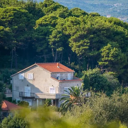 & Tapera Πανσιόν Ντουμπρόβνικ