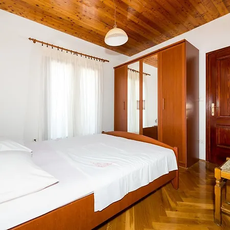 Guest house & Tapera 3*