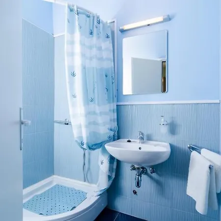 & Tapera Gostinjska kuća 3*