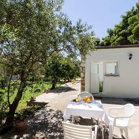 & Tapera Guest house